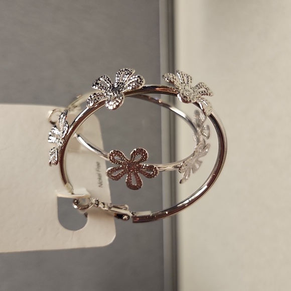 Maurices Silver Tone Floral Hoop Earrings - Picture 4 of 5